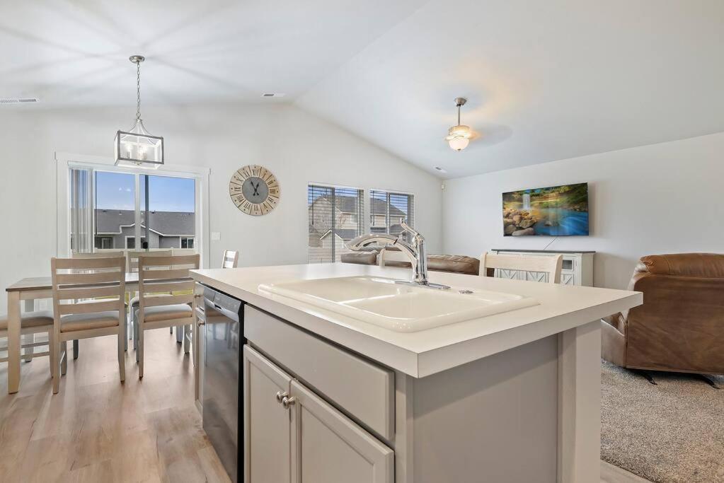 Beautiful Brand New Kuna Home! Exterior photo