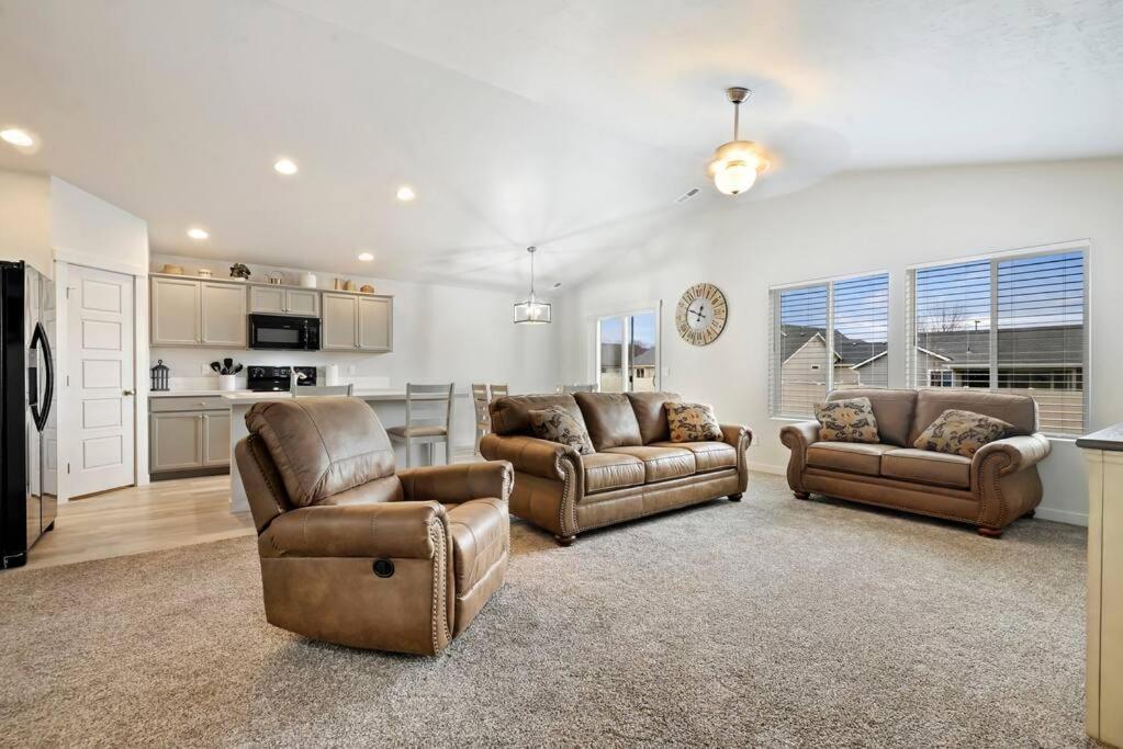 Beautiful Brand New Kuna Home! Exterior photo